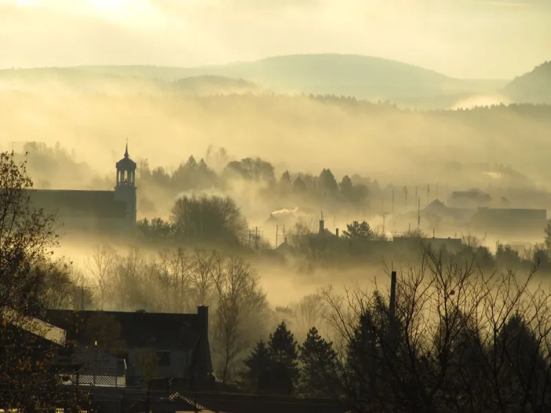 Sous le brouillard